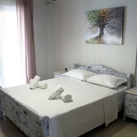 Liby'S Luxury Apartmemt Kavala Buitenkant foto